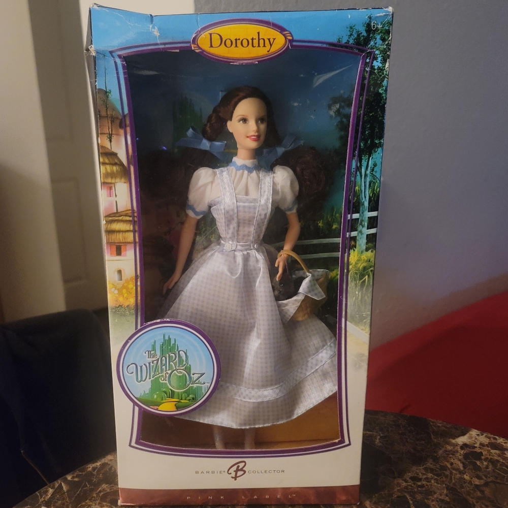 Dorothy Barbie 👠 ✨️ Pink label 🩷 collectors doll